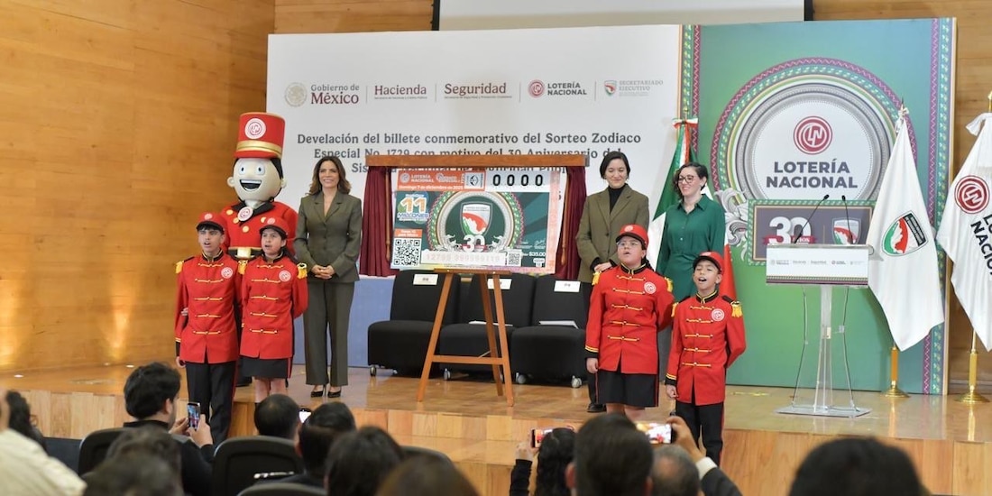 Autoridades federales encabezaron el evento.