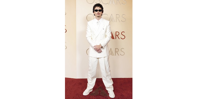 Timothée Chalamet apostó por un estilo fresco de Givenchy.