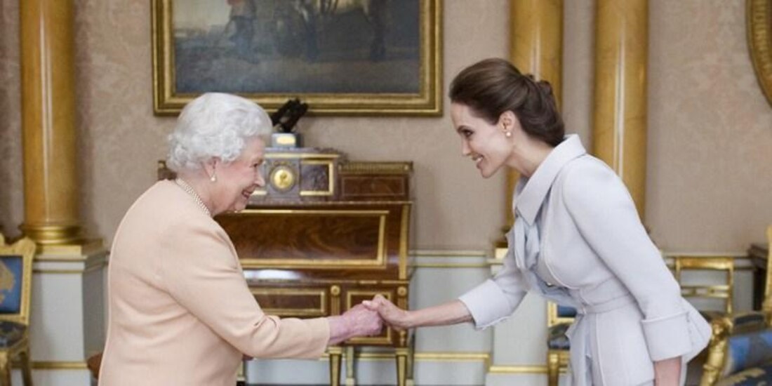 Reina Isabel II: TODOS los famosos a los que conoció la monarca