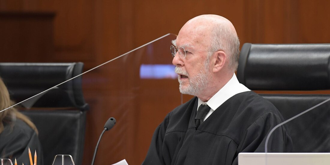 Ministro González Alcantara.