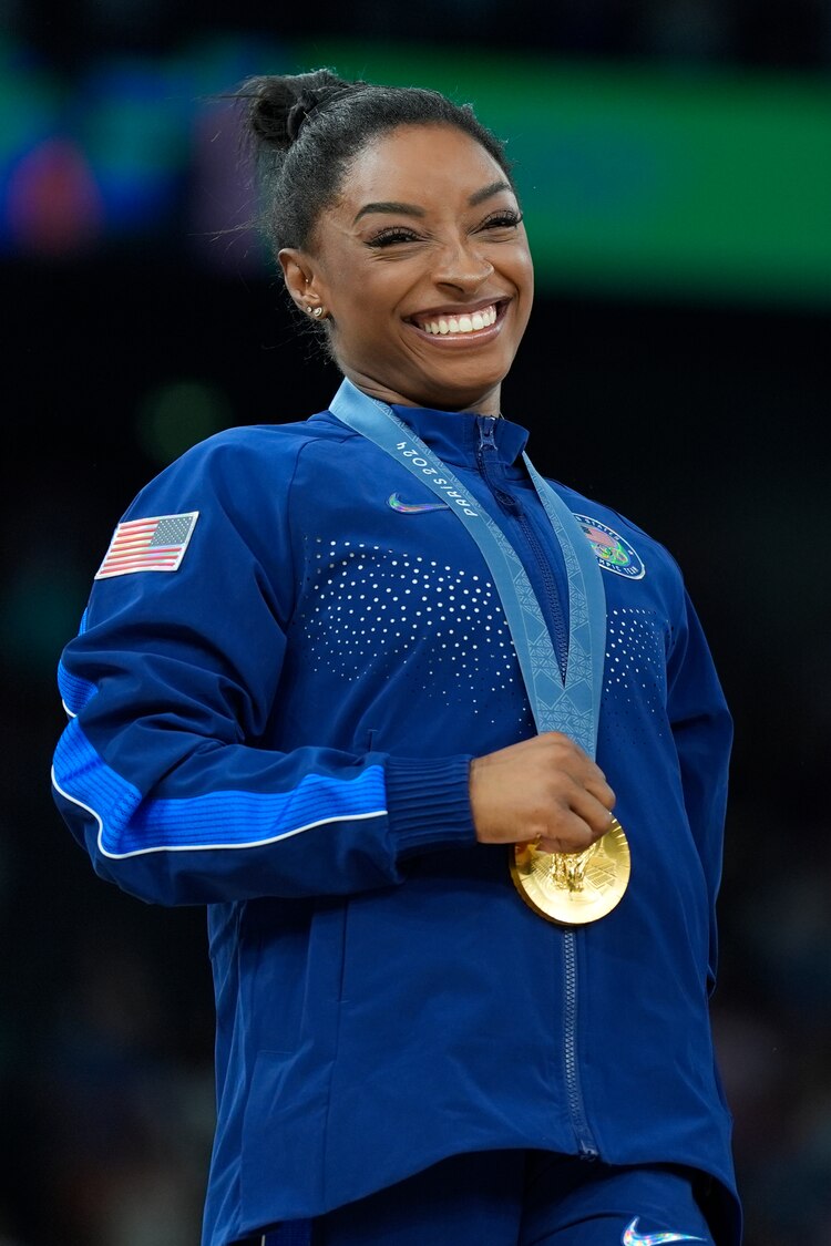 Simone Biles, el martes tras ganar la medalla de oro en gimnasia artística en los Juegos Olímpicos de París 2024.