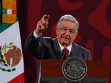 AMLO agradece a legisladores la aprobación de la Ley de Ingresos.