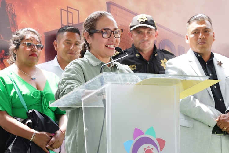 La alcaldesa de Ecatepec, Azucena Cisneros Coss.
