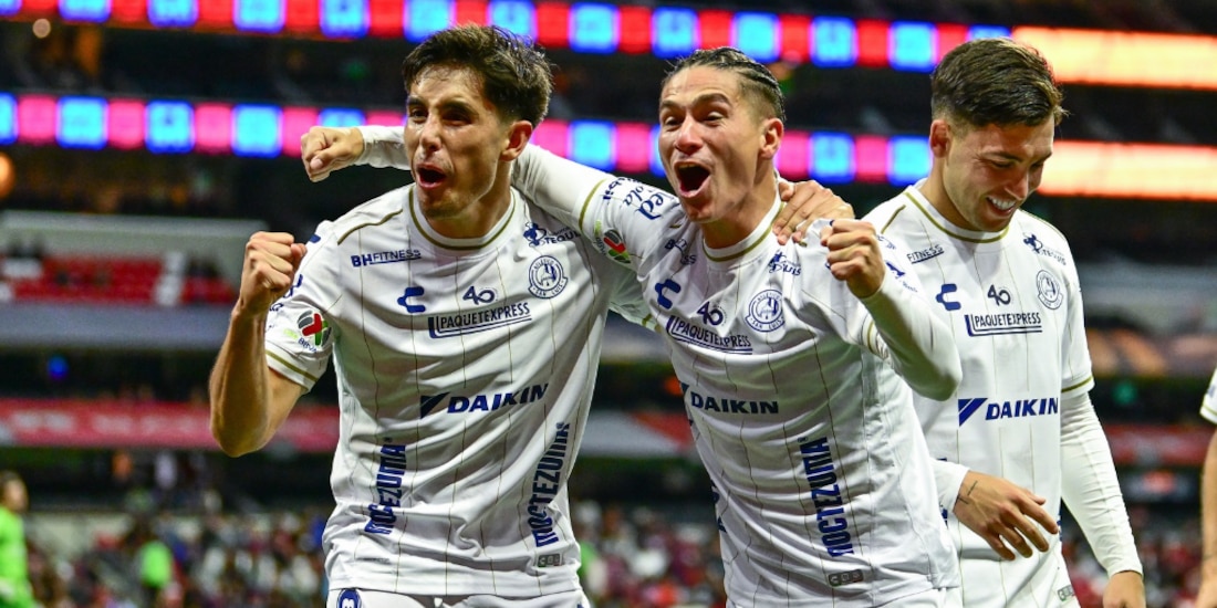 Benjamín Galdames celebra su anotación frente al Atlante.