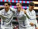 Benjamín Galdames celebra su anotación frente al Atlante.