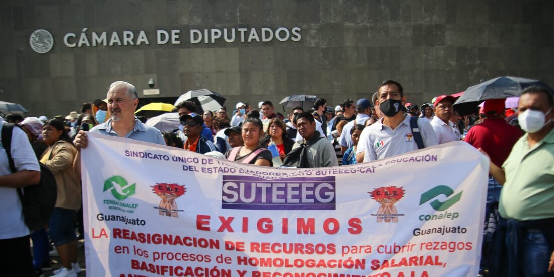 Más de cuatro mil sindicalizados del país protestan en la Cámara de Diputados