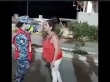 Mujer insulta y abofetea a una militar en Sonora