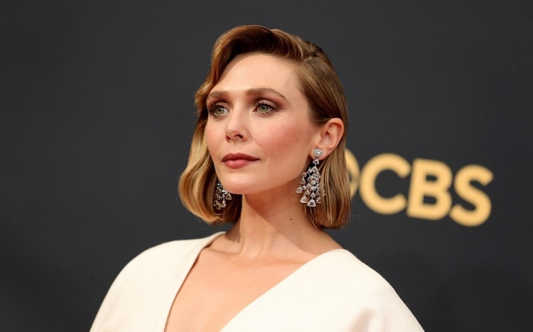 Elizabeth Olsen sorprendió con un vestido diseñado por sus hermanas
