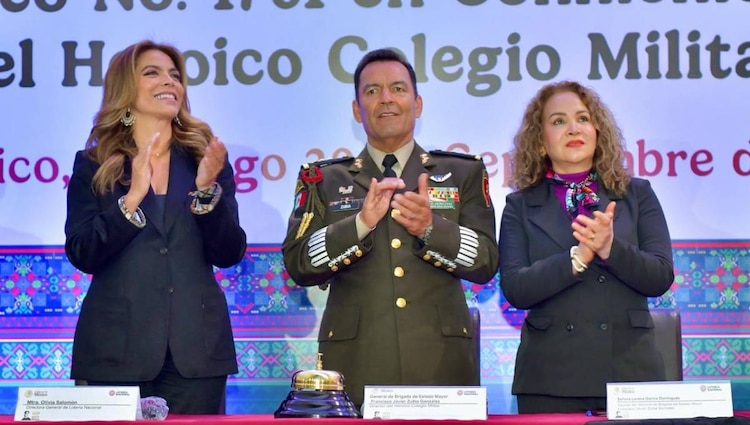 La celebración protocolaria y la premiación especial tuvieron como marco la sede histórica situada en la alcaldía de Tlalpan, al sur de la Ciudad de México.