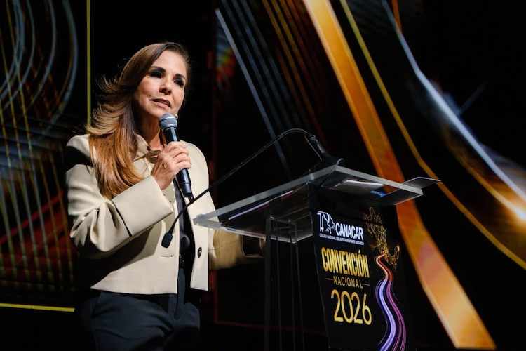 Mara Lezama Espinosa encabeza la inauguración de la Convención Nacional CANACAR 2026 en Cancún, donde anunció la digitalización de trámites para el sector.