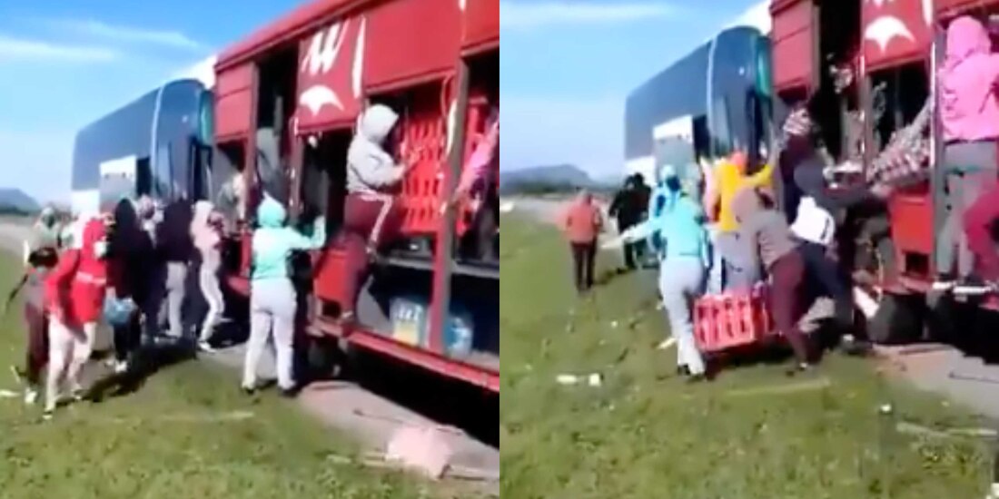 Estudiantes normalistas de Morelos saquean camión de refrescos