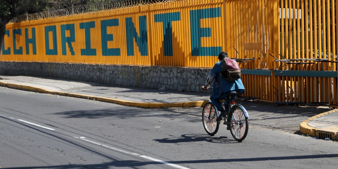 Suspenden clases en el CCH oriente