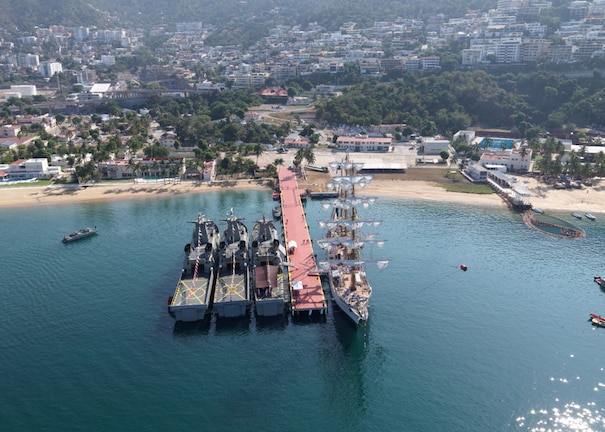 Buque Escuela Cuauhtémoc arribó a su puerto base en Acapulco, Guerrero.