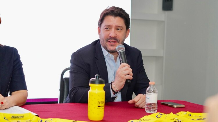 Ciclistas nacionales e internacionales recorrerán las calles de Mazatlán en una experiencia única del Tour de France 2025.