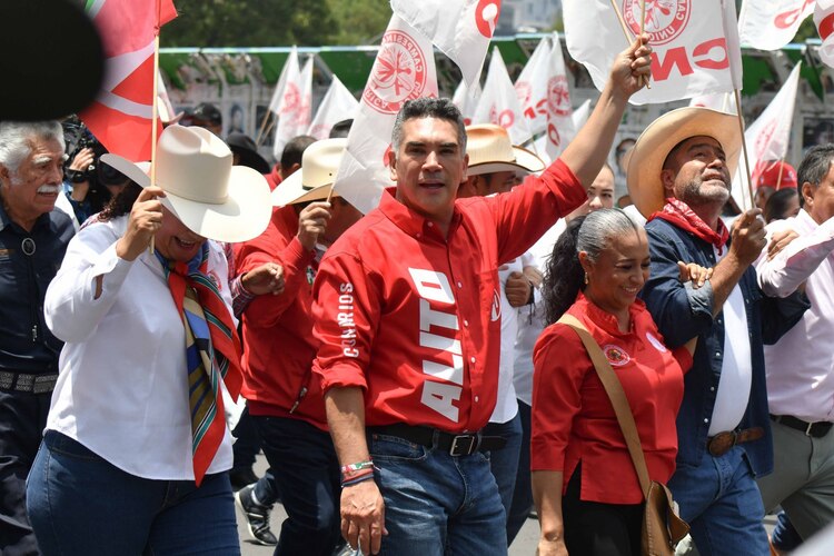 Alejandro Moreno Cárdenas, senador y dirigente nacional del PRI