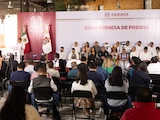 Conferencia de Salomón Jara.