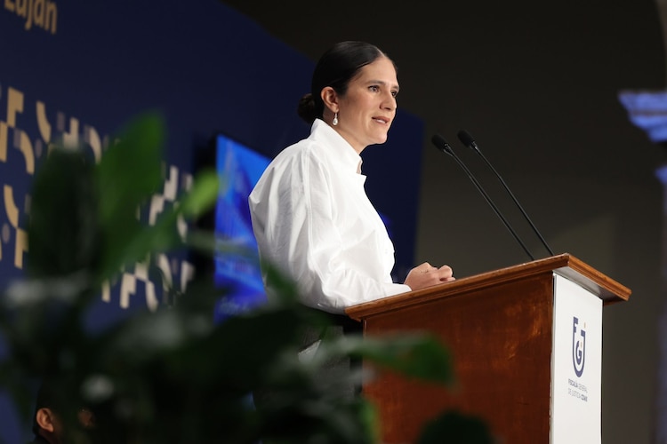 Berta Alcalde Luján, titular de la FGJCDMX, durante la presentación de su primer informe anual de resultados en materia de seguridad y justicia.