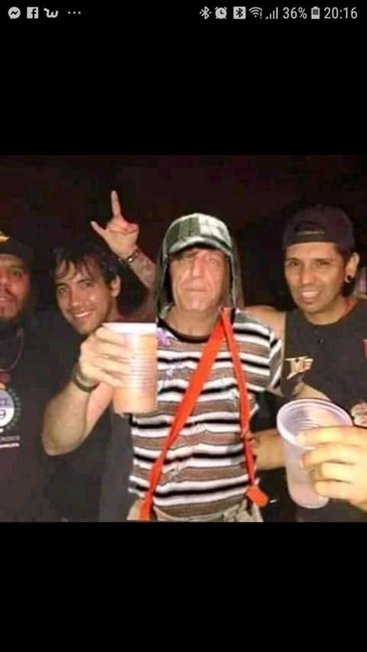 Chavo del 8 metalero
