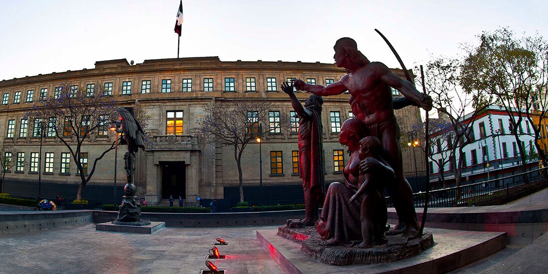 Fachada de la SCJN en CDMX