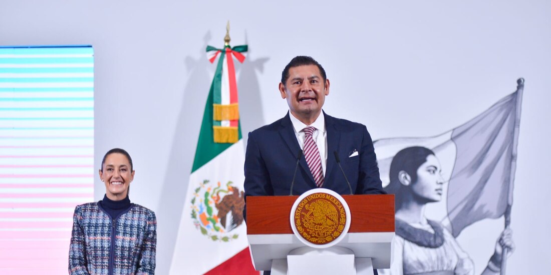 Alejandro Armenta estuvo esta mañana en Palacio Nacional, en CDMX.