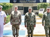 Los titulares de la Defensa y Marina, con el titular del Comando Norte, ayer.