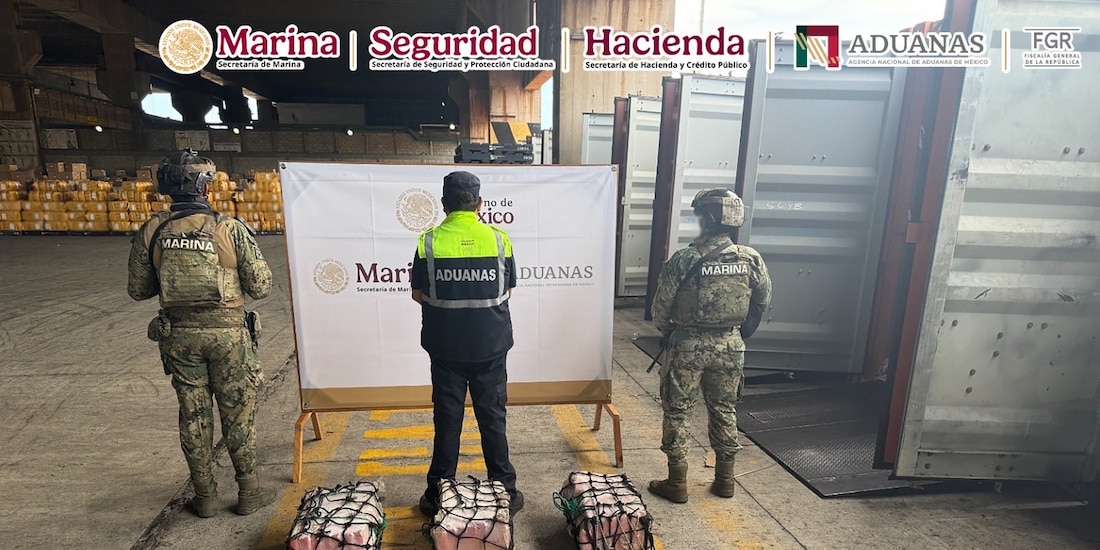 Fueron decomisados 137 kg de droga tras operativo federal en Lázaro Cárdenas, Michoacán.