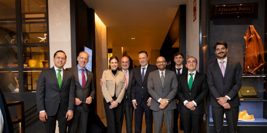 Adriana Vega y Mauricio Kuri presentan a líderes turísticos internacionales los planes de Querétaro para el desarrollo económico y turístico.