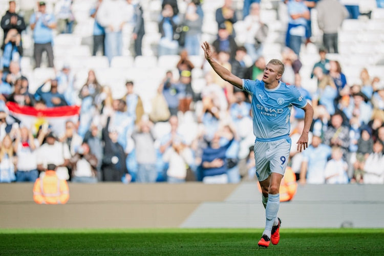 Erling Haaland celebra un gol con el Manchester City