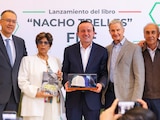 La familia de Nacho Trelles estuvo presente en el lanzamiento del libro.