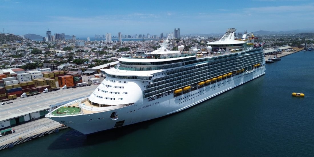 Mazatlán recibe a más de 3 mil 700 turistas con el crucero ‘Navigator of the Seas’.
