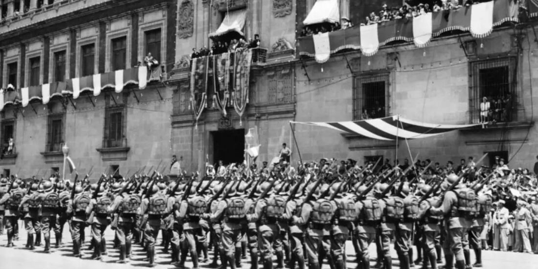 Cuándo fue el primer Desfile Militar que se hizo en México en 16 de septiembre? - La Razón de México