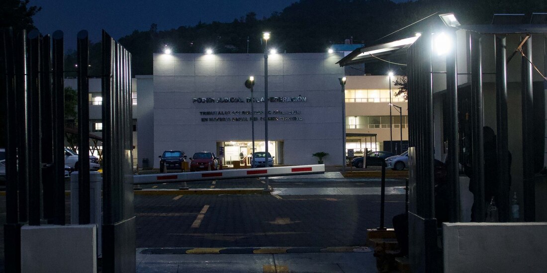 Aspectos del Reclusorio Sur donde fue puesto a disposición de la autoridades el fiscal de Morelos Uriel Carmona Gándara