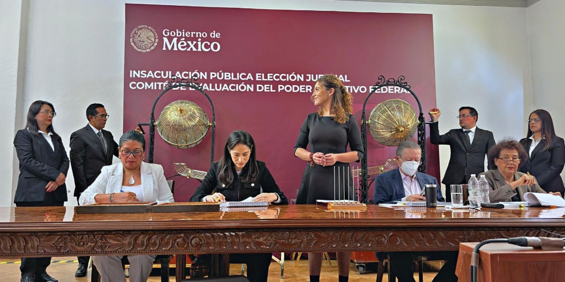 Insaculación realizada por el Comité de Evaluación del Poder Ejecutivo, ayer.