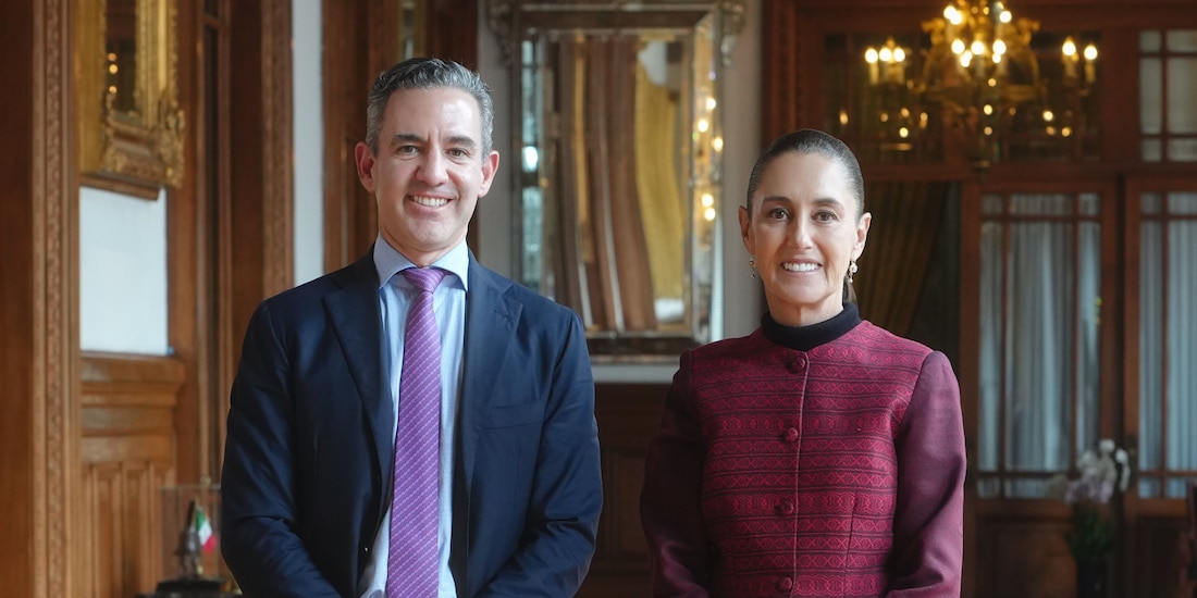 La Presidenta Claudia Sheinbaum y el director ejecutivo de Nubank, David Vélez Osorno, en Palacio Nacional.