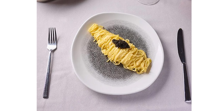 Tagliolini al limone con caviar.