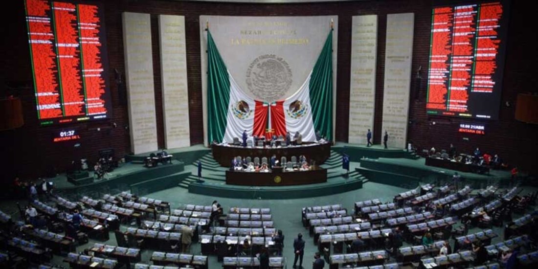 Legisladoras admiten pendientes en paridad