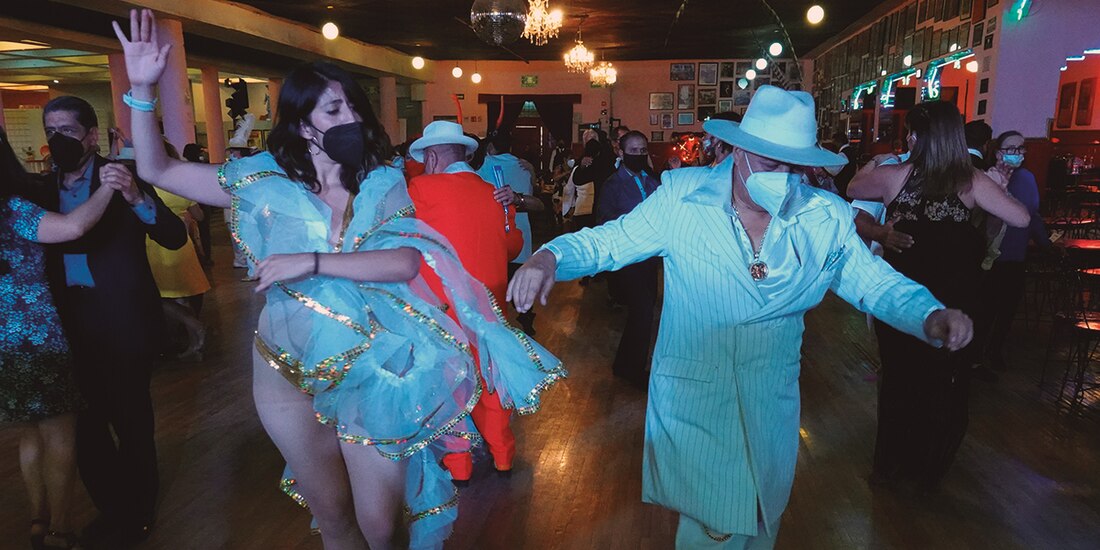 Baile de pachucos en Salón Los Ángeles, en abril pasado.