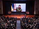 El presidente de Ucrania, Zelenski, se dirige al Congreso de Estados Unidos por video para pedir apoyo, ayer.