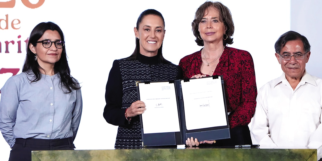 De izq. a der.: Violeta Vázquez, Claudia Sheinbaum, Rosaura Ruiz y Felipe Ávila, ayer.