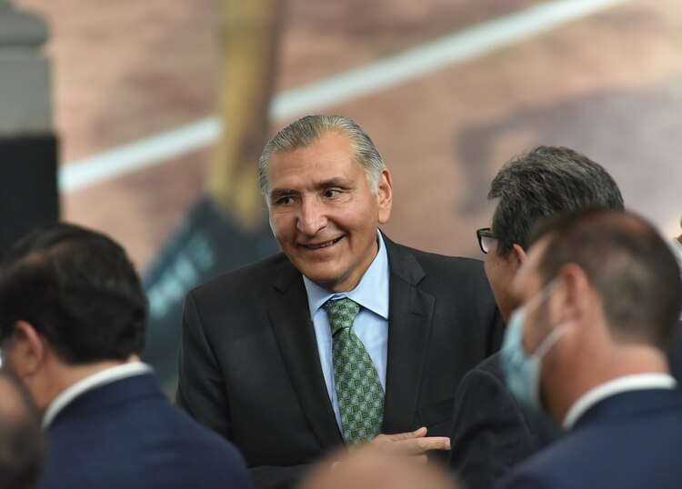 En representación del Presidente, el titular de Segob, Adán Augusto López.
