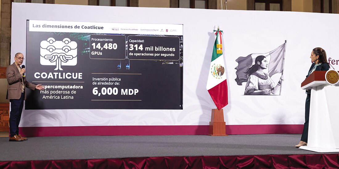 La Presidenta Claudia Sheinbaum y José Antonio Peña Merino ,director de la ATDT, ayer en conferencia de prensa.