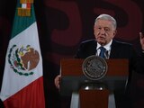 El presidente López Obrador en la conferencia matutina de este viernes.