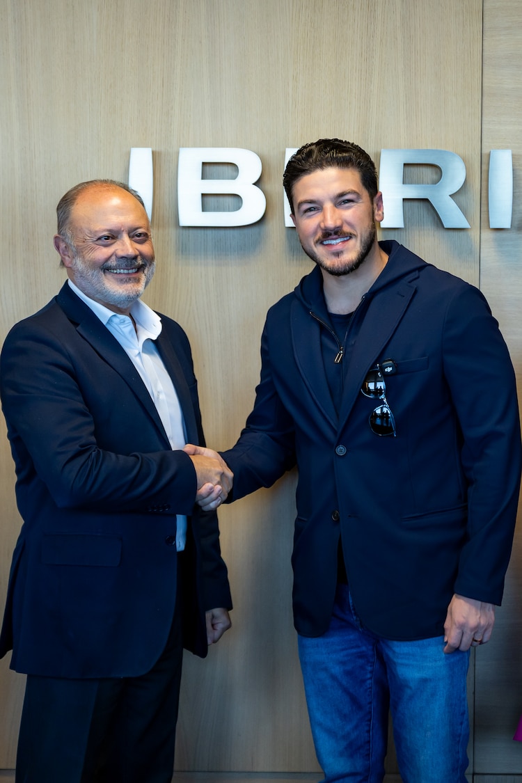 Alianza entre Iberia y Viva Aerobus facilitará el traslado de pasajeros desde 32 destinos en México.
