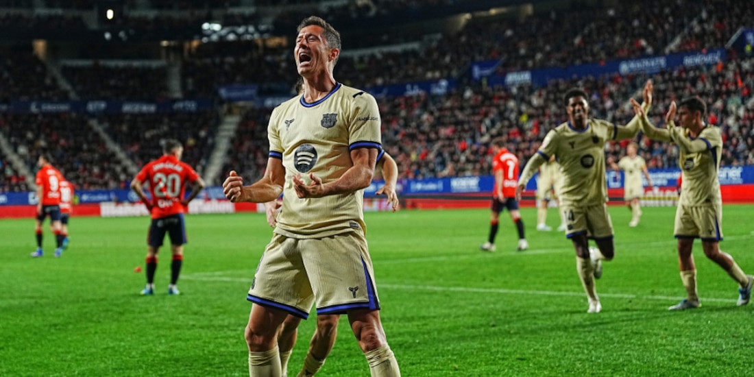 Robert Lewandowski festeja su gol ante el Osasuna.