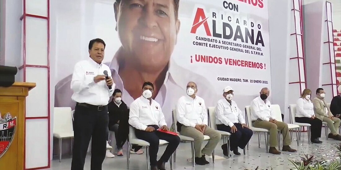 El candidato al Síndicato Petrolero durante campaña en Tabasco, el sábado.