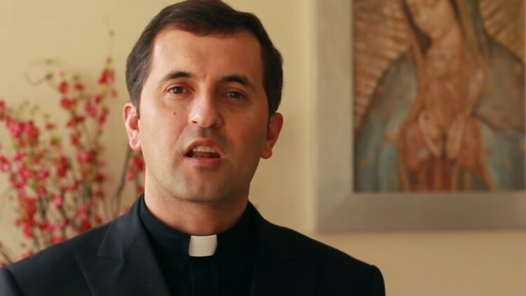 El sacerdote Benjamín Clariond, en imagen de archivo.