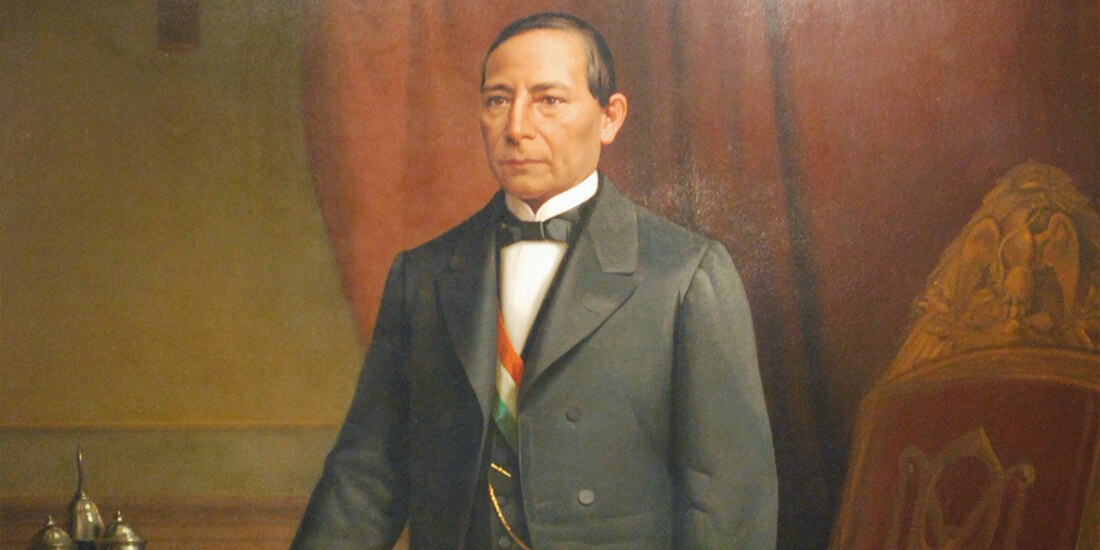 Arriba, retrato de Benito Juárez que se encuentra en Palacio Nacional; abajo, imagen de su funeral.