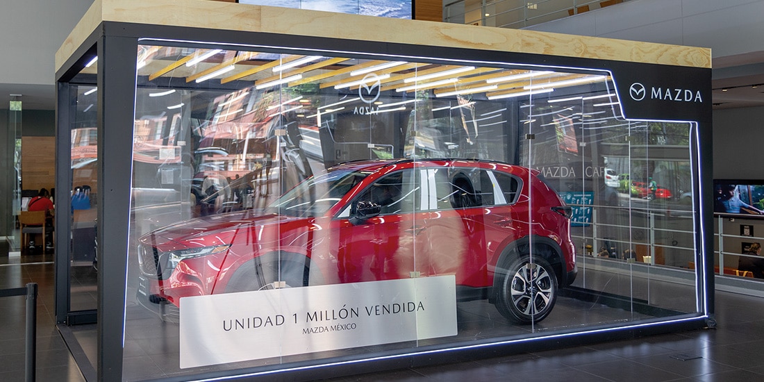 Aspectos / 1 millón de gracias Mazda