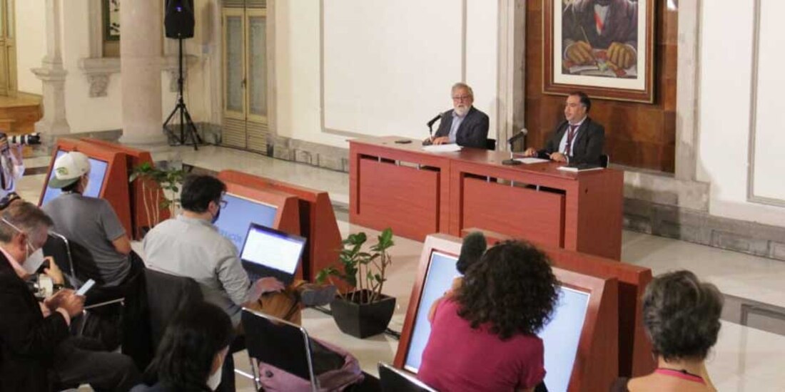 Restos óseos de normalistas hallados en Cocula, sin huellas de fuego: Fiscal Gómez Trejo