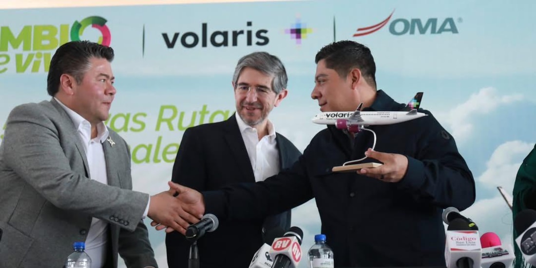 En la imagen el Gobernador constitucional.